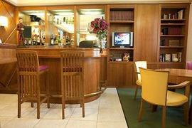 Hotel Arc de Triomphe