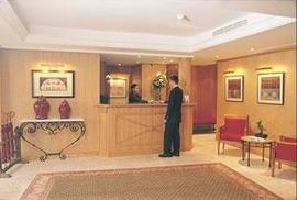 Hotel Arc de Triomphe